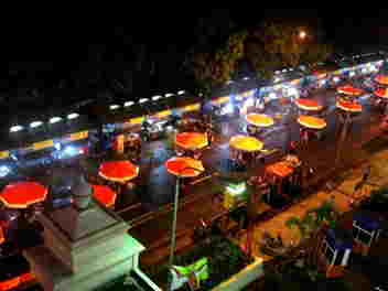 Tempat nongkrong solo dan daerah disekitarnya Tengkleng Solo Tempat nongkrong solo dan daerah disekitarnya Tengkleng Solo