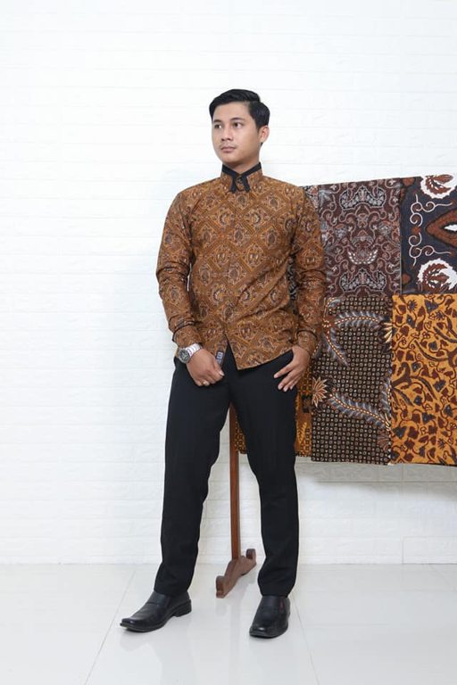 Batik slimfit Solo tehnik pembuatan ori handmade