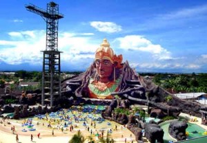 Wisata Air Black Hole Slide di Water World Solo Baru