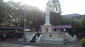 tugu lilin